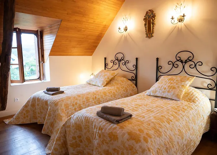 Charme & Piscine Chauffee Perigord Noir *